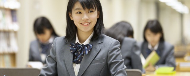 让自己开心的句子短句有哪些(让自己开心快乐的句子)