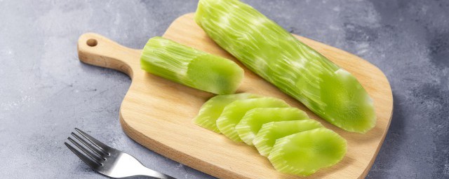 莴笋炖排骨怎么做(莴笋焖排骨的做法)