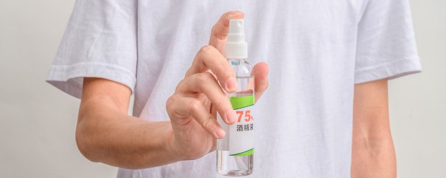 消毒液可以杀蟑螂吗(消毒液能除蟑螂吗)