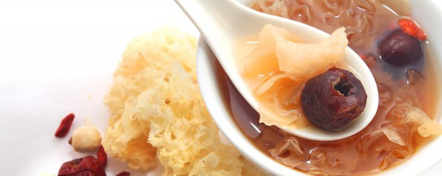 银耳泡一晚上可以不(银耳泡可以泡一晚上吗)