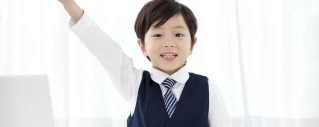 草枯鹰眼疾雪尽马蹄轻出自哪(枯草鹰眼疾,雪尽马蹄轻)