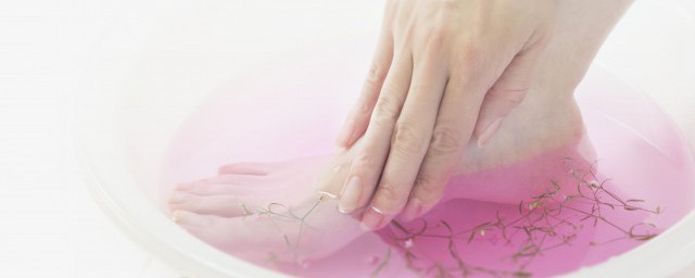 怎么处理扭脚(扭脚之后怎么处理)