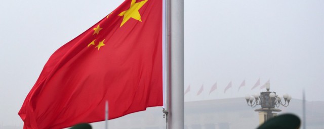 关于天安门看升旗攻略