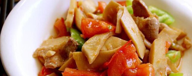 杏鲍菇和西红柿能不能一起吃(西红柿和杏鲍菇可以一起吃吗)