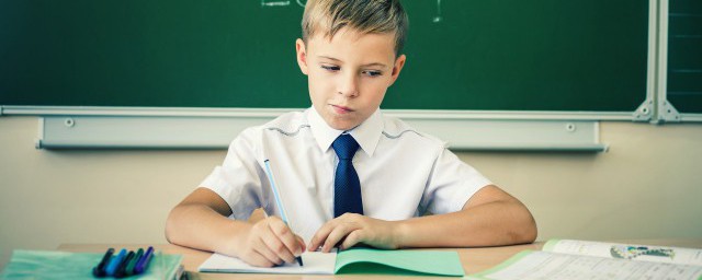 看望的近义词有哪些(看望的近义词是)