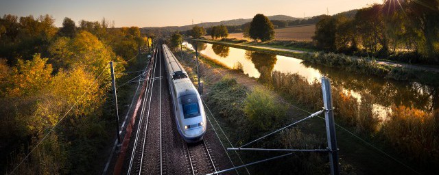 高铁换乘方法有哪些(高铁换乘是怎么换乘的)