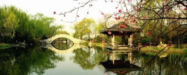 一城山色半城湖的出处(一城山色半城湖的前面是什么)