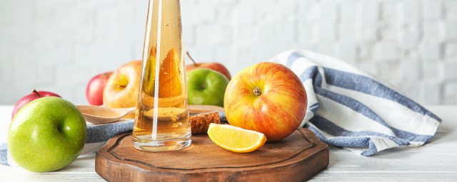 醋泡蒜的做法及功效与作用有哪些(醋泡蒜的功效与作用及吃法)