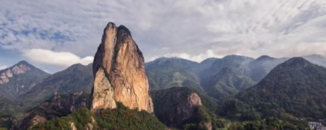 钟林毓秀的理解(钟灵毓秀对什么)