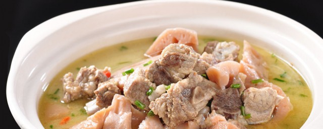 莲藕炖排骨的做法介绍(排骨莲藕炖排骨)