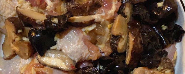 香菇木耳一起吃好吗(香菇跟木耳能一起吃吗)