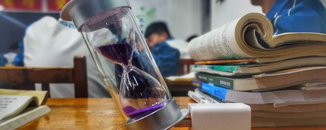 芬的读音(双氯芬的读音)