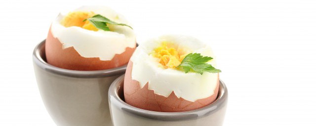 水煮鸡蛋能不能隔夜吃(水煮鸡蛋隔夜的能吃吗)