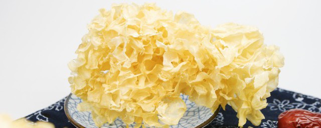 银耳泡多久就不可以吃了(请问银耳泡多久就不能吃了)