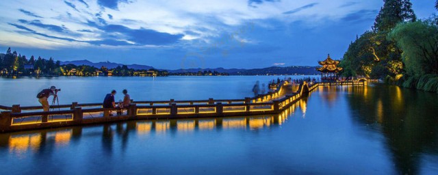 杭州游玩攻略是什么(杭州旅游攻略?)