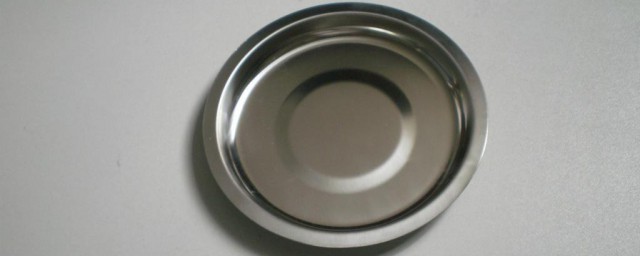 如何去除粘在不锈钢盆上的胶(新不锈钢盆子上的粘胶怎么才能去掉)