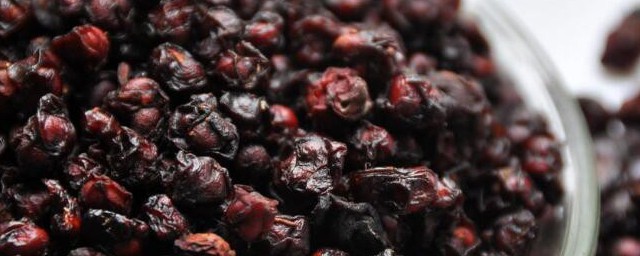 五味子有没有丰胸作用(五味子美容功效与作用)