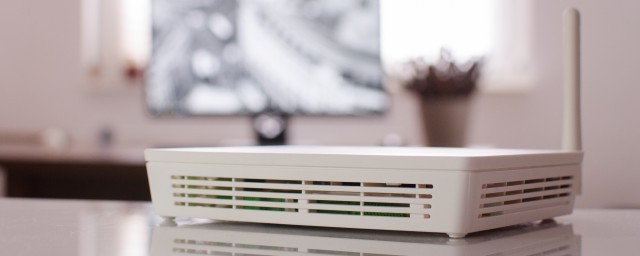 光纤闪红灯是怎么了(光纤灯闪红灯怎么回事)