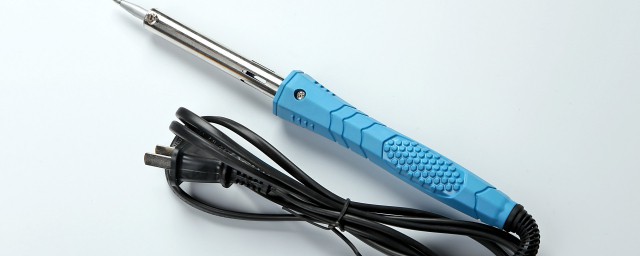 电烙铁头不沾锡处理方法(电烙铁头不沾焊锡)