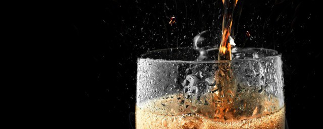 喝完可乐可以喝牛奶吗(喝完牛奶能喝可乐吗)