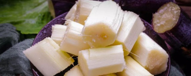 甘蔗煮水喝的功效(甘蔗煮水喝有什么功效)