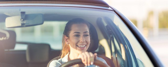 新车漆面保养技巧(轿车漆面保养常识)