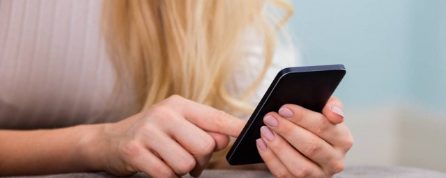 新买的手机有没有膜呢(新买的手机上面有手机膜吗)