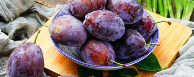 西梅皮可不可以吃(西梅皮可以吃吗)