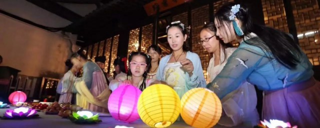 乞巧节吃的美食(乞巧节吃啥)