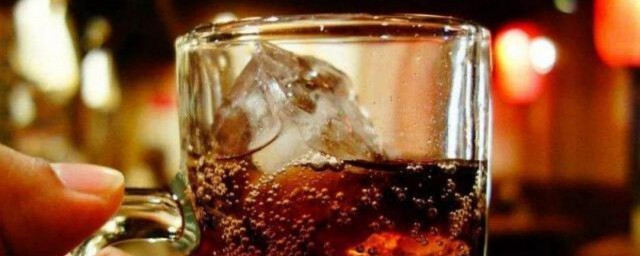 可乐烧开后喝是否有危害(可乐烧开了会怎么样)