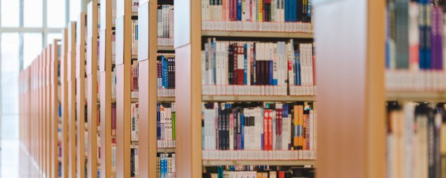 五十步笑百步的道理(中国古代寓言故事五十步笑百步的道理)