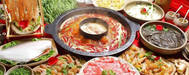 火锅的锅要怎么清洗才干净(火锅清洗方法)