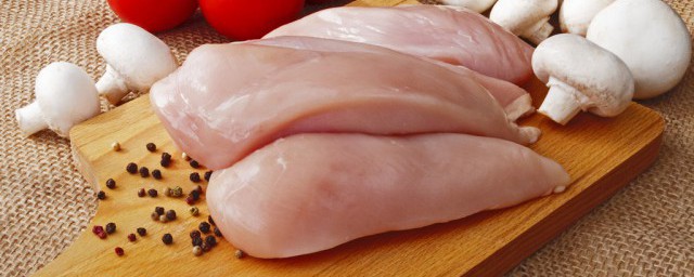 母鸡是属于发物吗(为什么公鸡是发物母鸡不是发物)