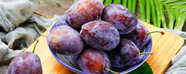 西梅皮可以吃吗(西梅的皮可以吃嘛)