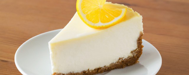 蛋糕放了三天还可以吃吗(放了3天的蛋糕还能吃吗)