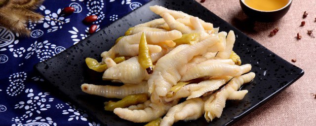 泡鸡爪制作步骤(这样做泡鸡爪)