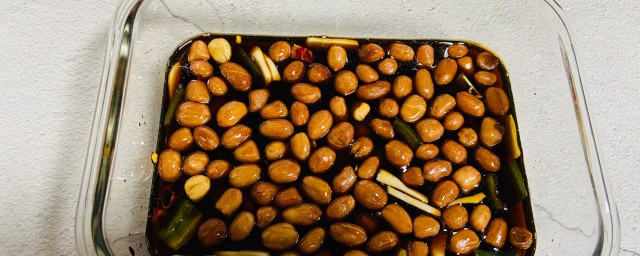 醋泡花生的危害是什么(醋泡花生对身体好吗)
