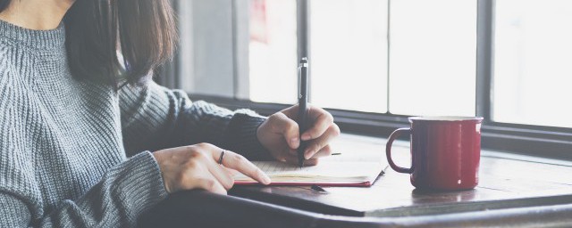 词语驰骋的读音是什么(驰骋的拼音读音)