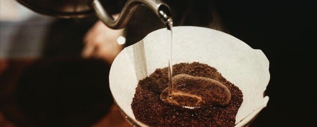 咖啡渍怎么才能清洗干净(咖啡渍如何清洗掉)