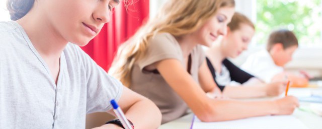 序和跋什么意思(跋与序有什么区别)