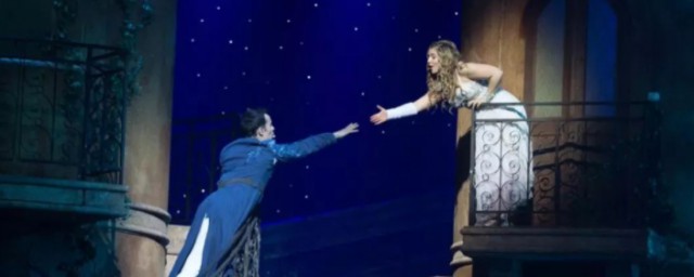 经典法语纹身短句(简短的法语情话纹身)