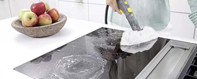 玻璃上粘的纸清洗方法(粘的玻璃纸怎么去除)