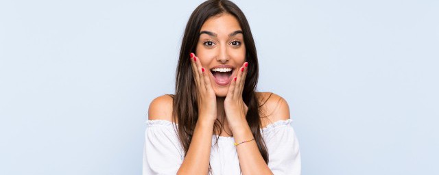 震惊中外的解释(震惊中外是什么)