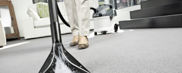 肥料粘地板清洗方法(地胶粘地板上如何清理)