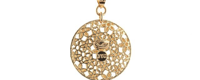 项链怎么清洗最干净(项链怎么清洗)