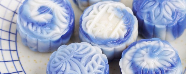 怎么做冰皮水果月饼(冰皮水果月饼的做法大全)