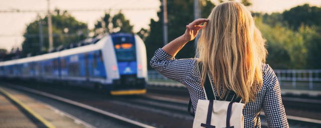 简单的个性签名有哪些(关于简简单单的个性签名)