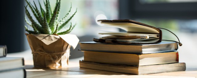 两小儿辩日的故事简介(两小儿辩日讲述了什么样的故事)