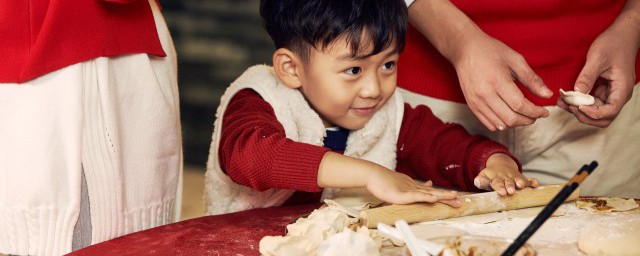 豆腐馅饺子的馅怎么调(豆腐包饺子怎么调馅好吃)