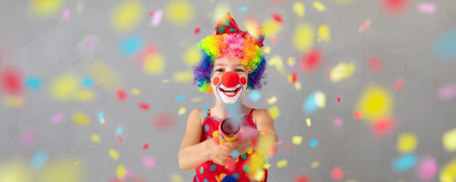 丑出天际的意思(丑出天际的女生)